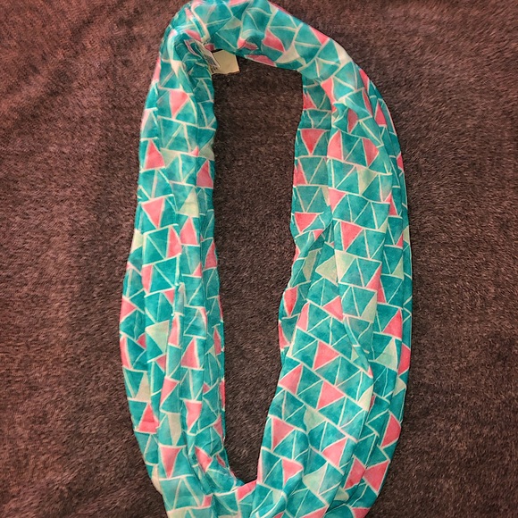 American Eagle Infinity Scarf